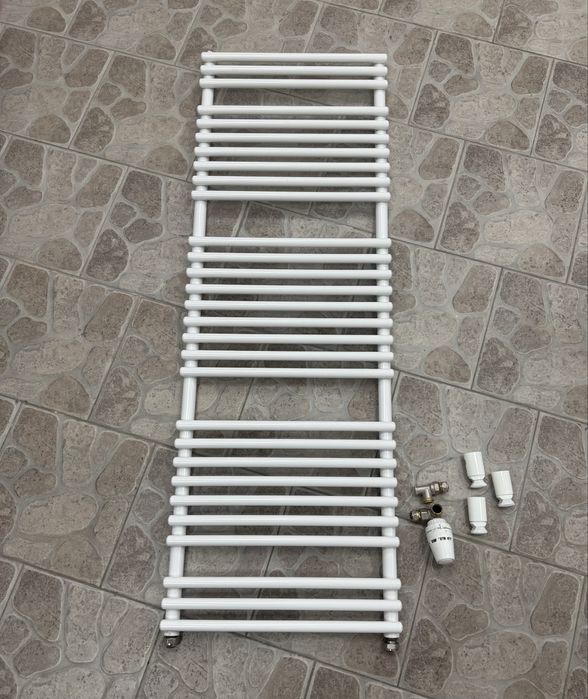 Grzejnik lazienkowy 140x50 cm