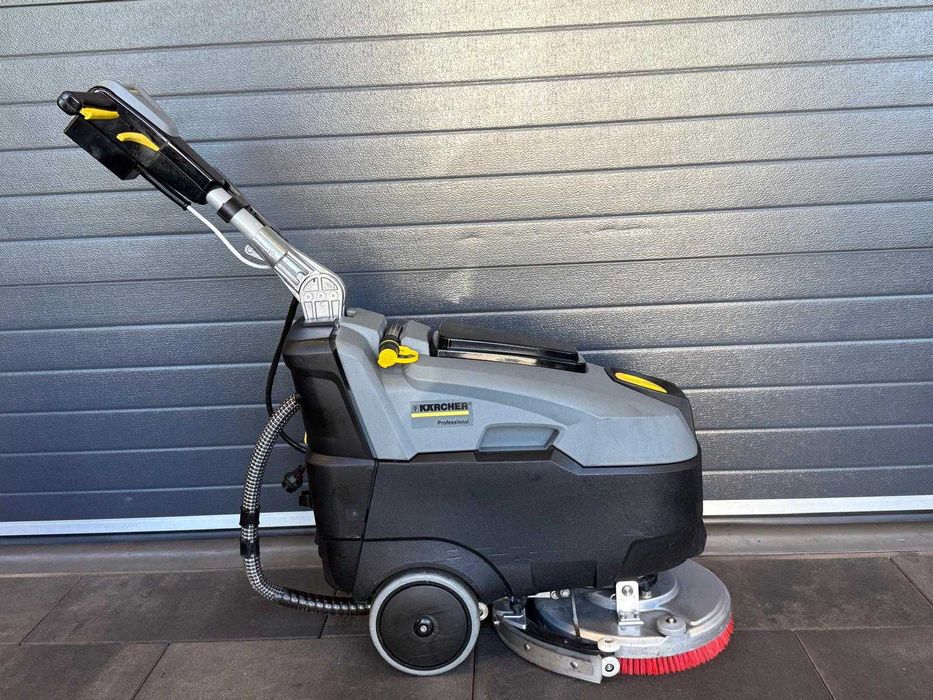 Szorowarka Karcher BD 40/12 C - nowe akumulatory i gumy ssawy!