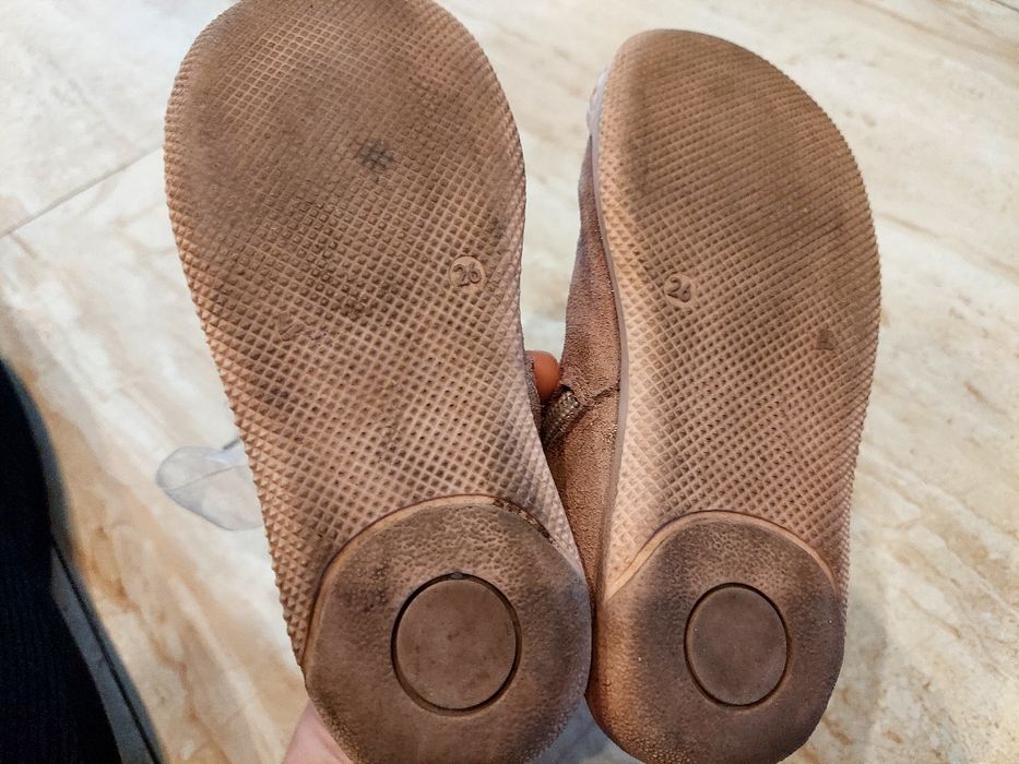 Sprzedam buty Bartek rozmiar 26