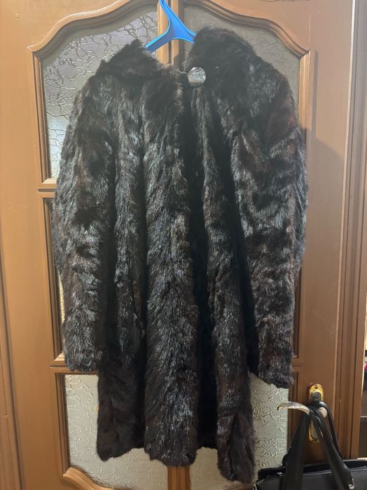 Продам норкову шубку 44-46р.