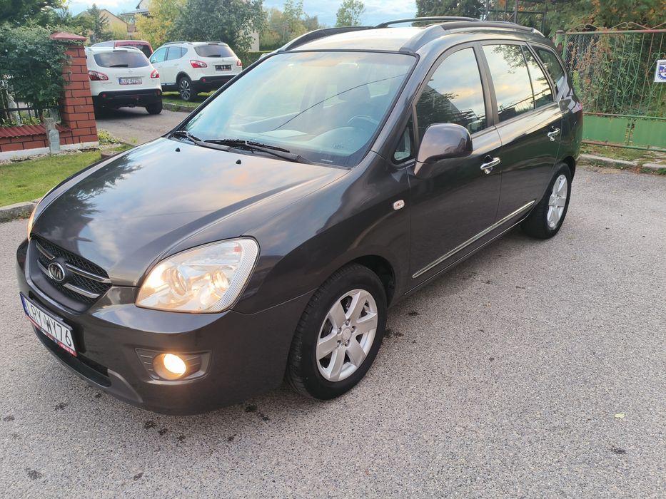 Kia Carens