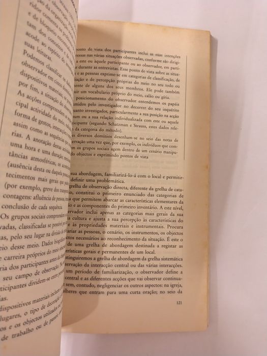 Métodos em Sociologia, de Henri Peretz
