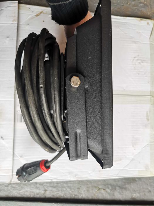 Naświetlacz halogen Led 50W + przewód 8m