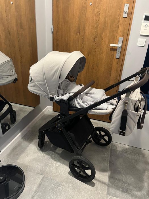 Wózek Venicci Claro 2w1 vanilla + adaptery