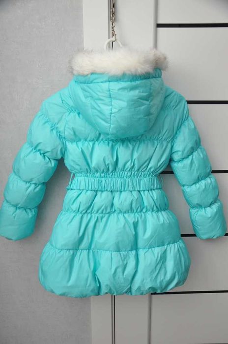 Теплый зимний пуховик куртка "SELA". На пуху. Возраст 5 - 6 лет.
