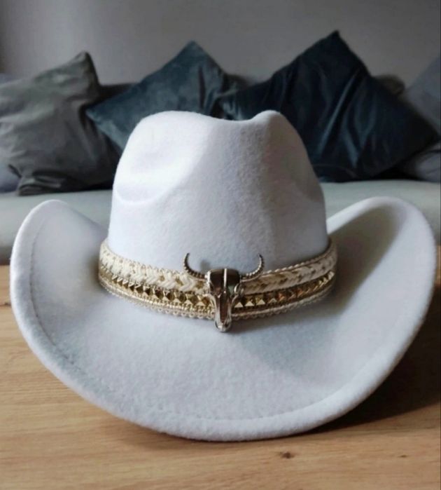 Kapelusz biały kowbojski sztywny kowboj wild west