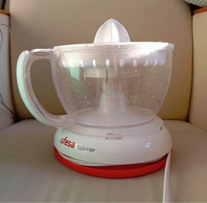 Máquina Sumo Laranja / Espremedor de citrinos