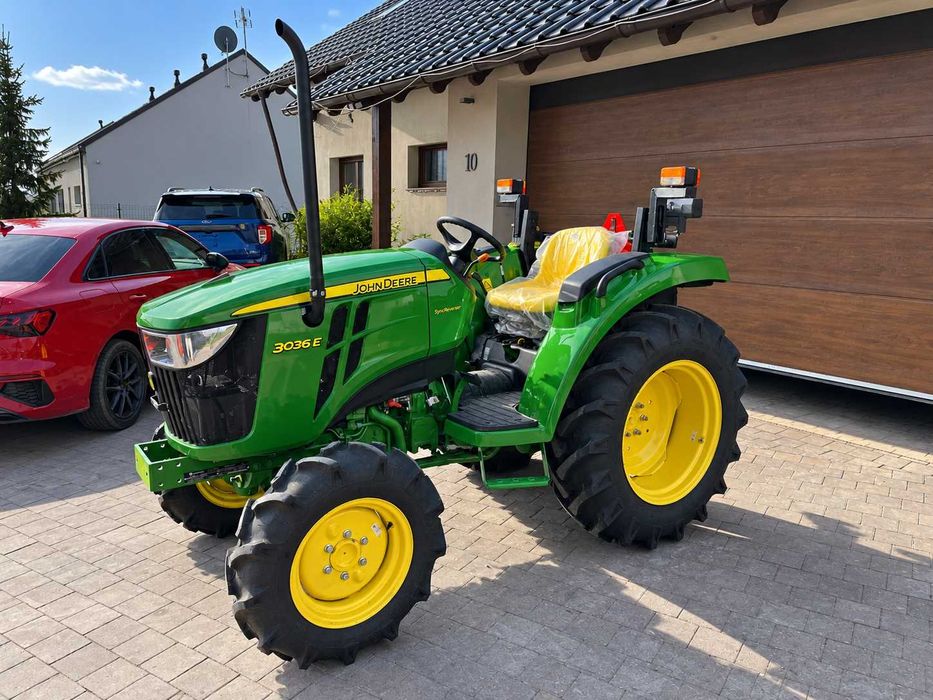 John Deere 3038E 3036E 4x4| Rewers | Kompaktowy | Uniwersalny | 36 Koni 36KM | Minitraktor | minitraktor | traktorek | Możliwość założenia kabiny