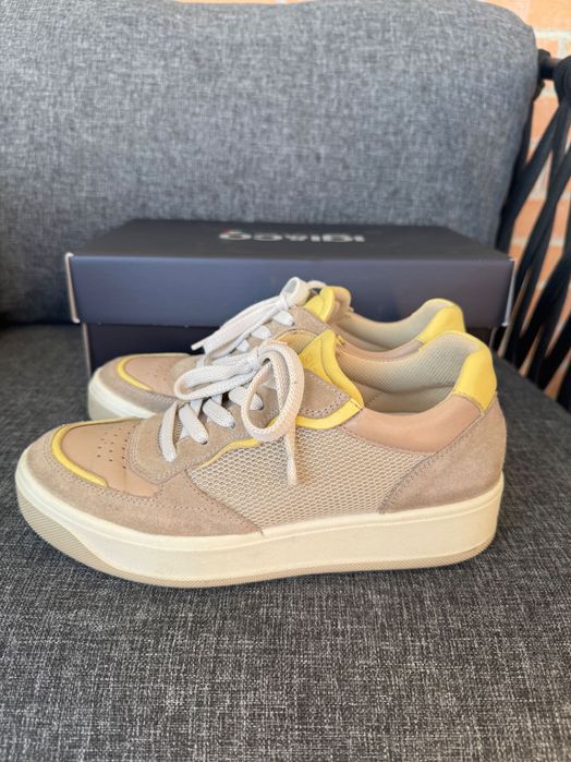 IGI&CO жіночі кросівки 37 розмір