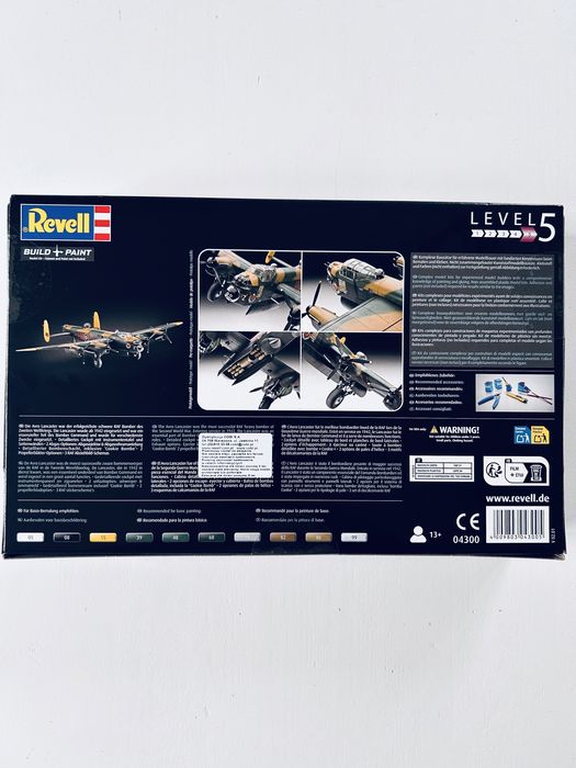 Samolot Avro Lancaster Mk.l/lll model do sklejenia Revell 04300