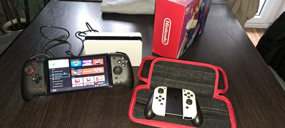 Nintendo Switch OLED Biały na gwarancji plus dodatkowy kontroler+etui