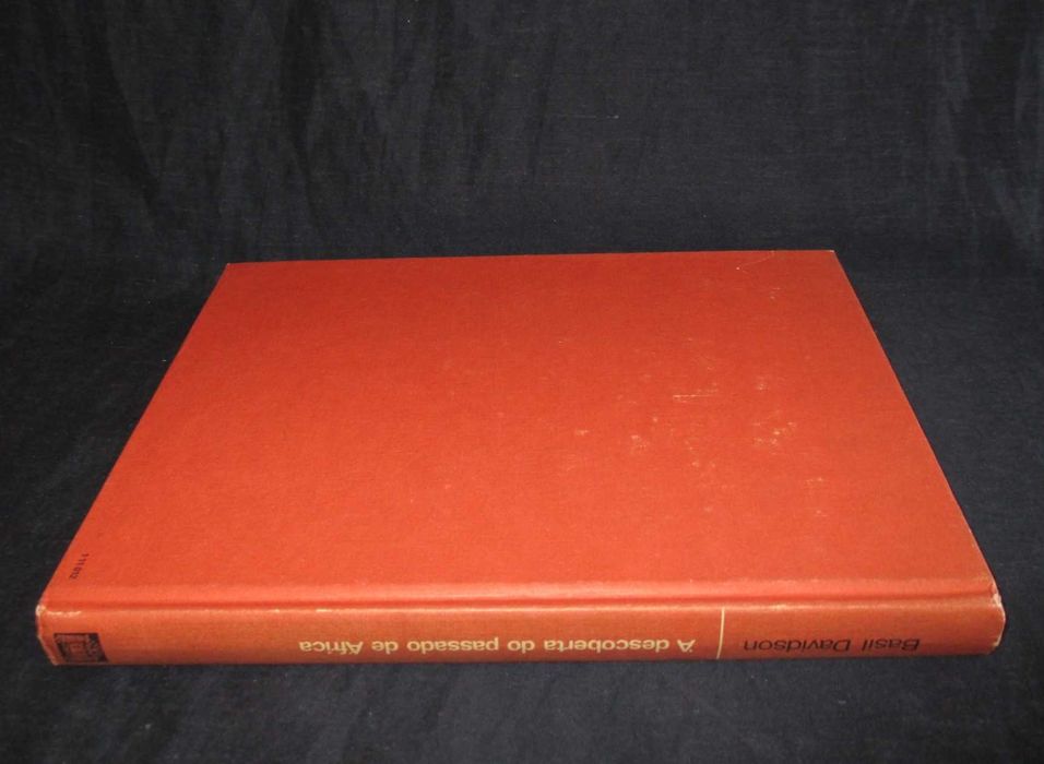 Livro À descoberta do passado de África Basil Davidson