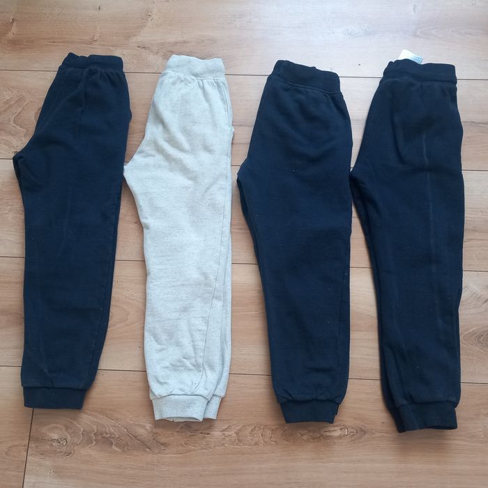 Spodnie dresowe dresy dla chłopca rozmiar 116/122