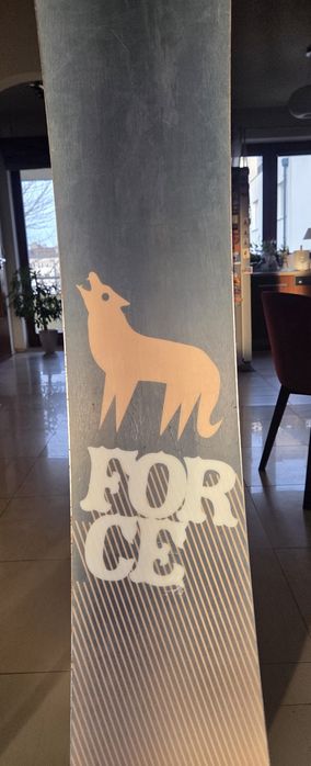 Deska snowboardowa FORCE