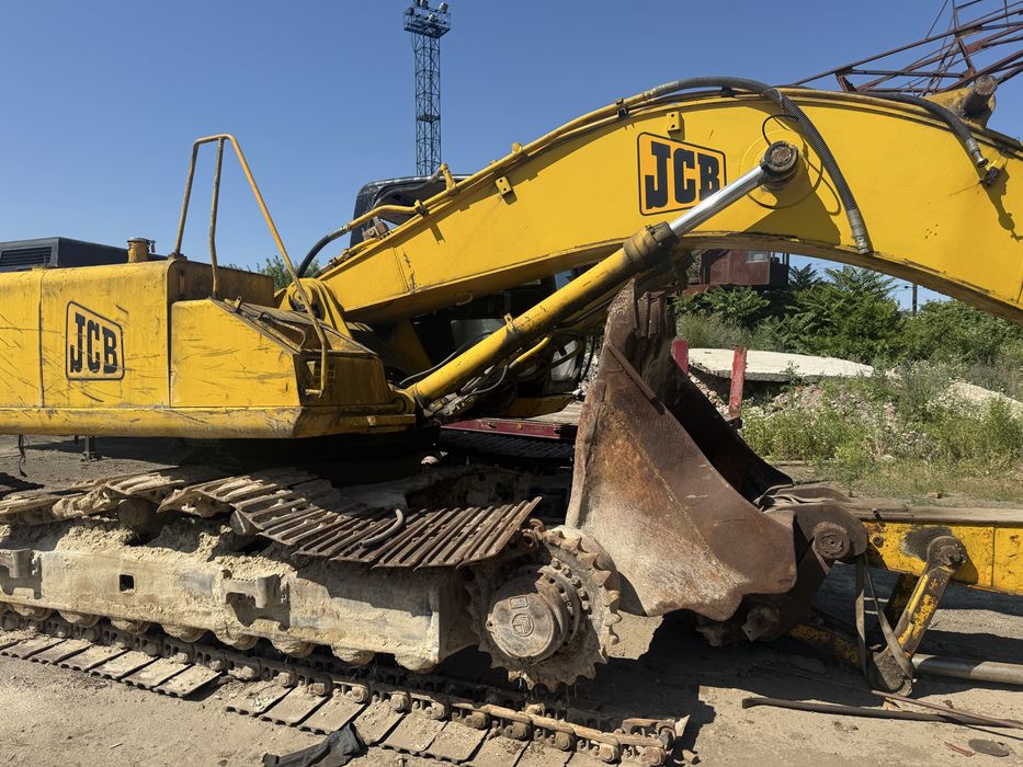 JCB 330 Екскаватор на запчастини