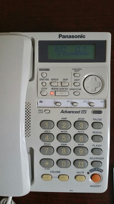 Стационарный телефон для офиса Panasonic KX-TMC40RUW