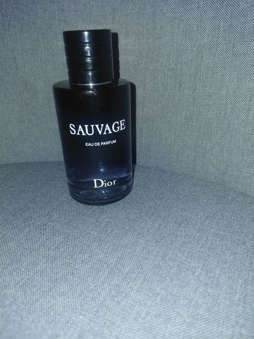 Perfum  Dior Sauvage