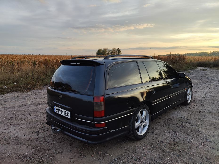 Опель омега В  (OPEL OMEGA)3,0