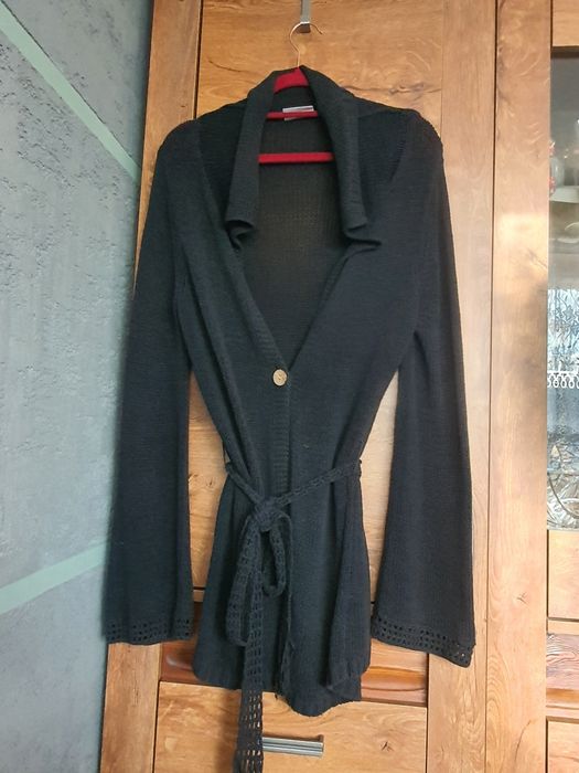 Sweter z paskiem