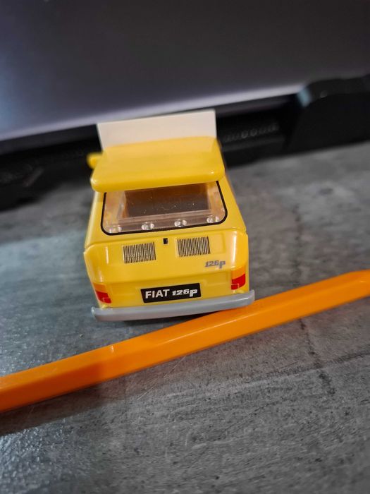 Klocki fiat 126p zabawka