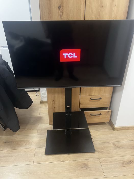 Smart TV telewizor TCL 43C655 QLED ze stojakiem 43 w dobrym stanie