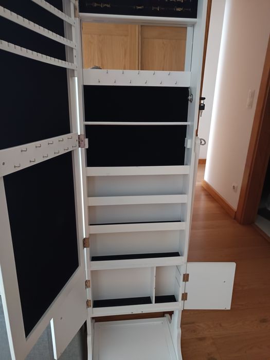 Móvel Guarda jóias