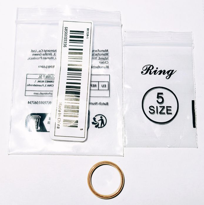 Obrączka różowe złoto stal tytanowa r. 5 (średnica 1,57cm) gr.4 mmNowa