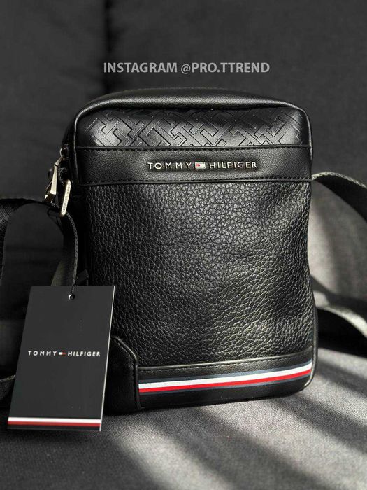 Чорна чоловіча сумка месенджер Tommy Hilfiger