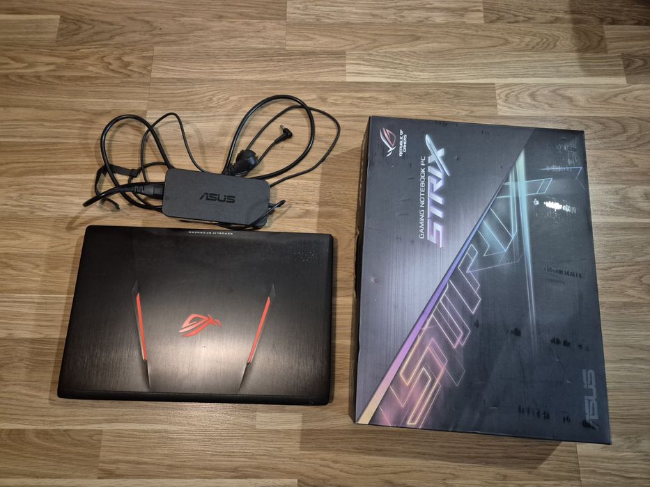 Laptop gamingowy ASUS ROG Starch GL553VD – i5 / 8GB RAM / 1TB HDD / 4GB VRAM / Win 10