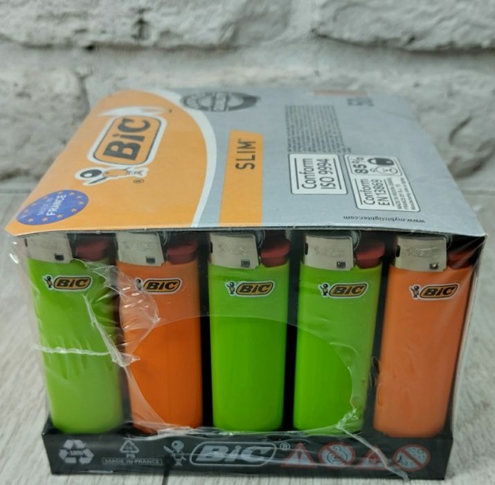 Продам запальничку Bic j23.j26.U140
