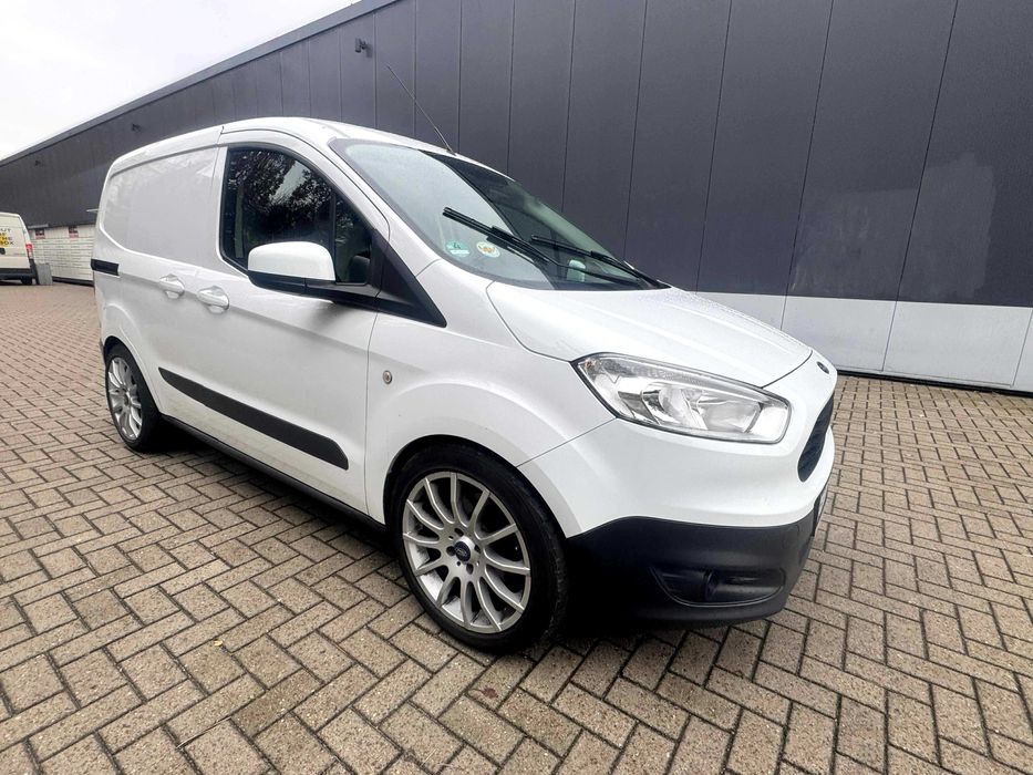 Ford Transit Courier 1.5 2015 r.