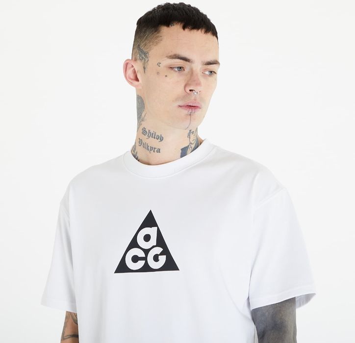 Оригінальна футболка чоловіча Nike Acg Tee Summit White FQ3740-121