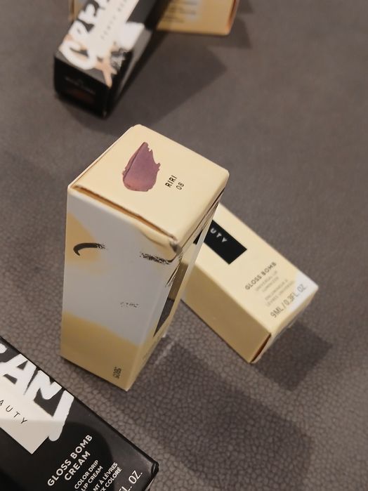 Gloss Bomb Fenty Beauty