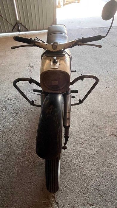 Moto MZ 150 ano 1968 para restaurar.
