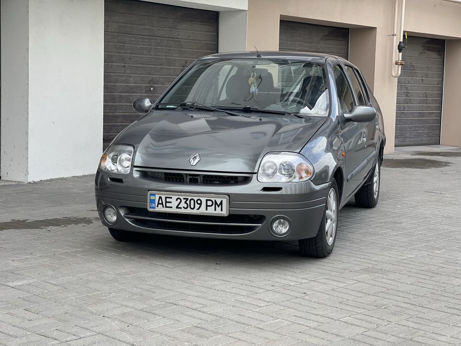 RENAULT CLIO SYMBOL 2001г 1.4 газ/бензин