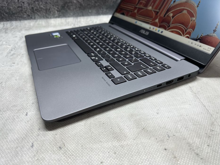 Asus / i5 7200 3.1GHz / 8GB DDR4/ 256SSD/  GTX 950 2GB/ 15.6 FHD/ W11