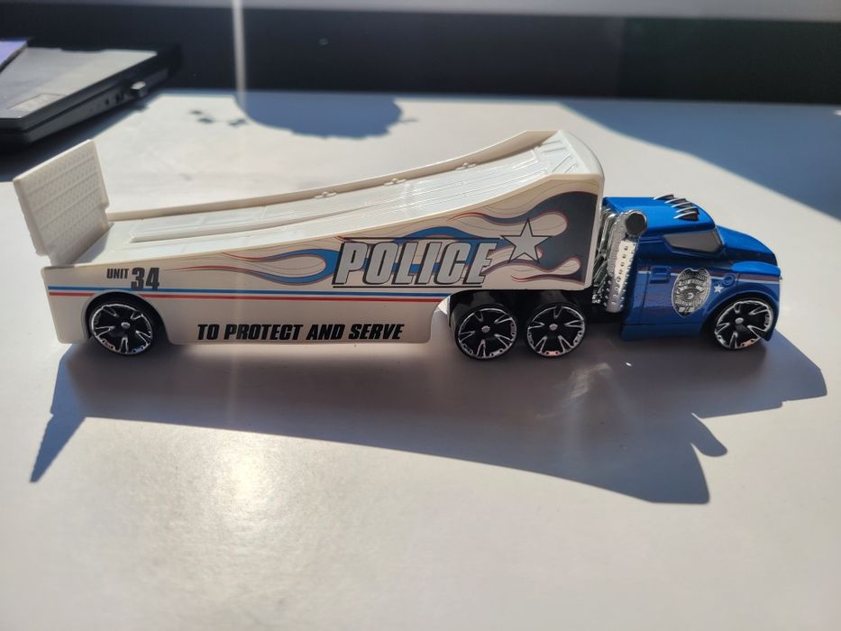 samochody hot wheels