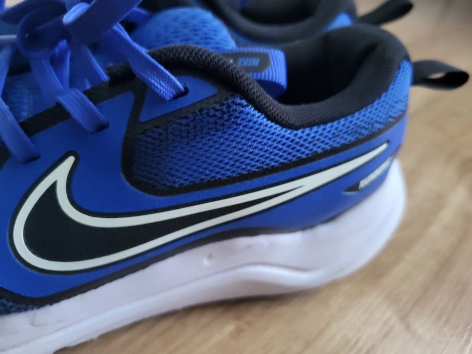 Buty sportowe Nike rozmiar 38 niebieskie sneakersy