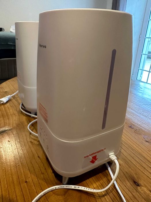 Dois humidificadores 3L Manwe em perfeito estado