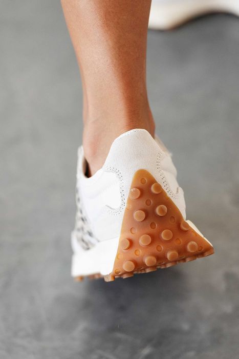 Жіночі Кросівки New Balance 327 36-41 (Без Предоплати)