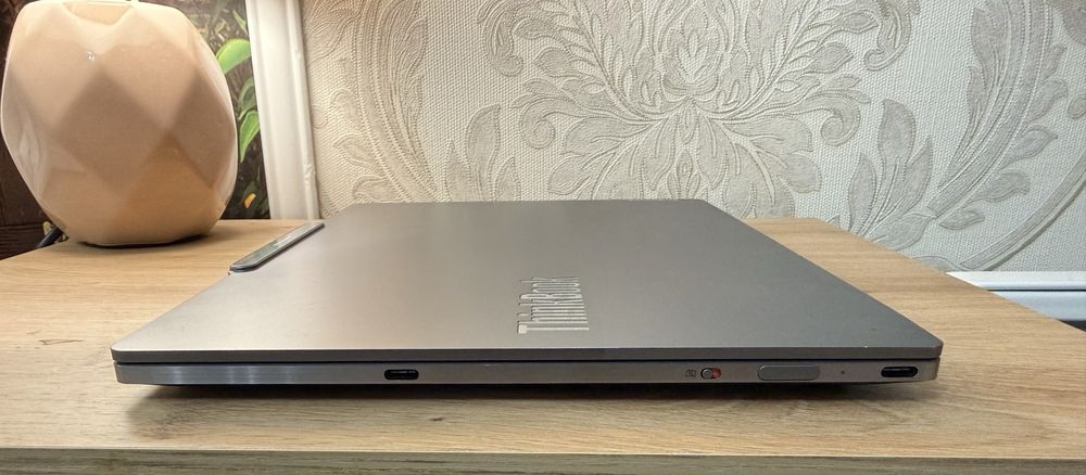 Lenovo Thinkbook x 2024