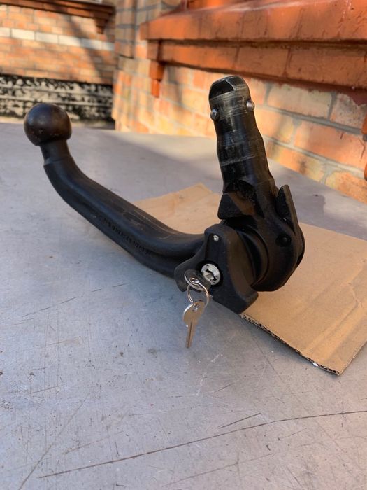 Фаркоп для автомобіля Mercedes-Benz E-Class W210