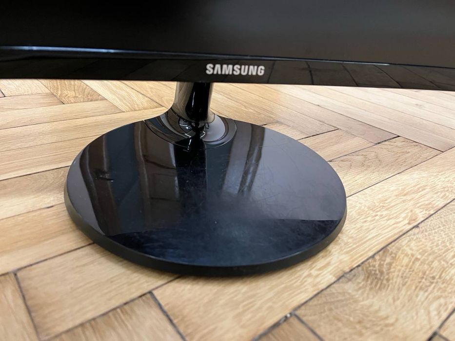 Монітор SAMSUNG lc24f390fhixci