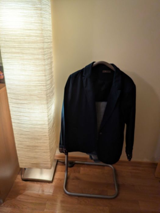 Cabide moderno de metal