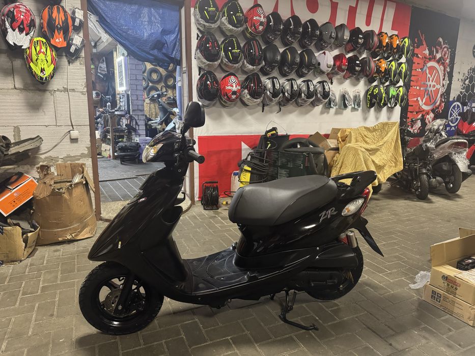 Японский скутер Yamaha Jog SA39J ZR