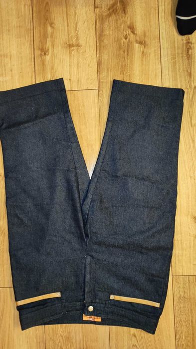 TCHIBO Spodnie spodenki roz 42