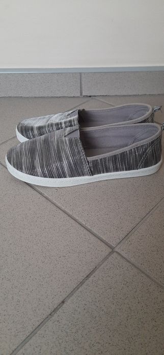 Nowe buty wsuwane rozm 38