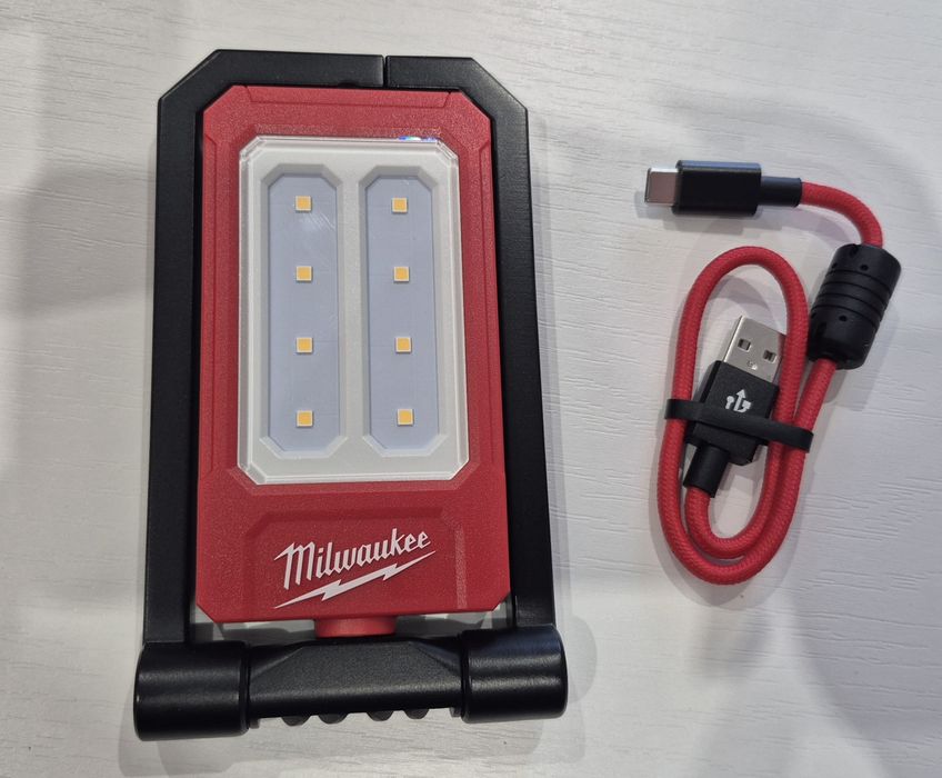 Sktadany reflektory akumulatorowy Milwaukee