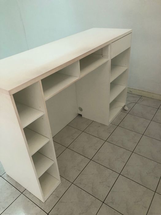 Balcão de atendimento comercial