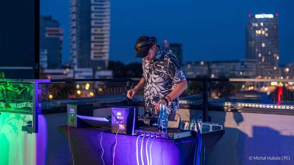 DJ na niezapomnianą imprezę! Atrakcyjne ceny na karnawał 2026